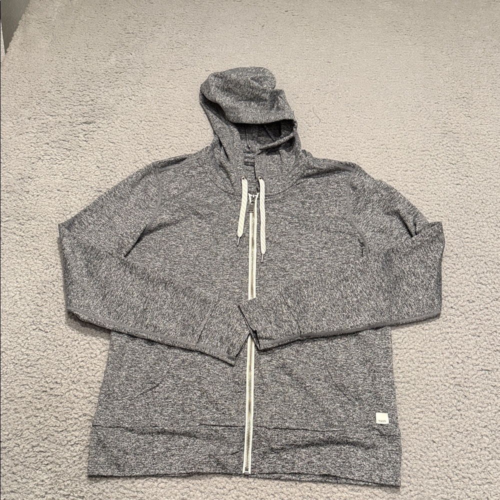 Vuori Halo Performance Hoodie 2.0 Men's Zip-Up Sweater in Heather Grey size S